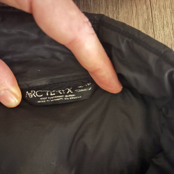 Arc'teryx Cerium LT Down Puffer Jacket (Mens M) - Picture 2 of 11